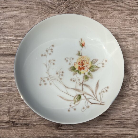 Vintage Mino China Floral Dessert Plates Set Of 4 With Yellow Rose Design - Picture 1 of 3